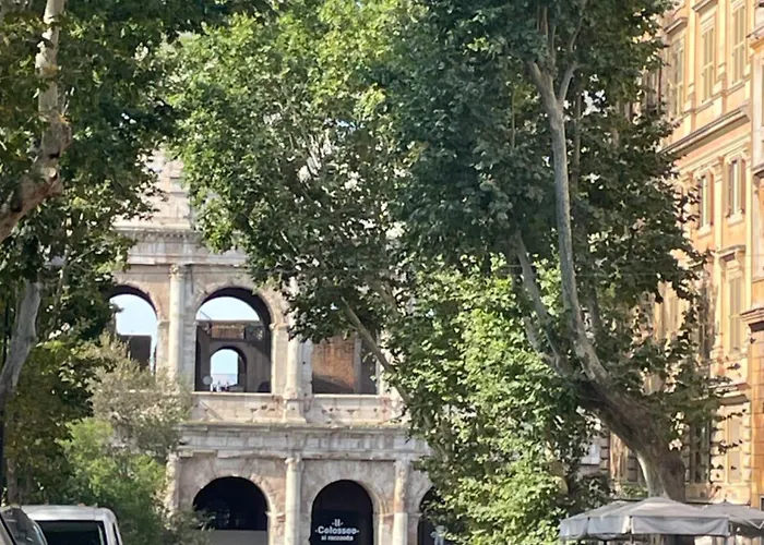 Al Parco Del Colosseo * Rom